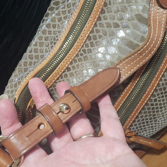 Dooney & Bourke Olive Green Snake Embossed Erica Large Shoulder Bag Purse - Picture 12 of 14